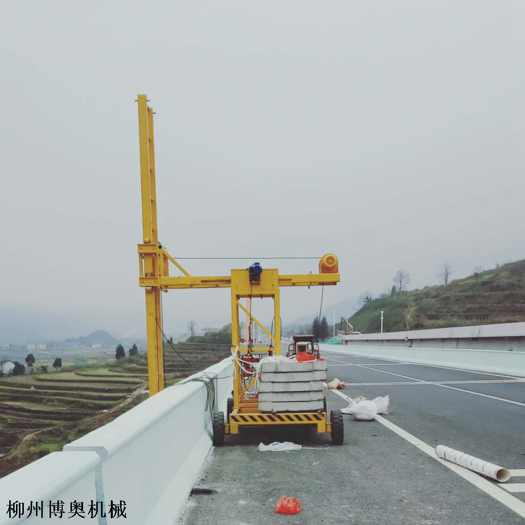 实用的高架桥排水管安装设备