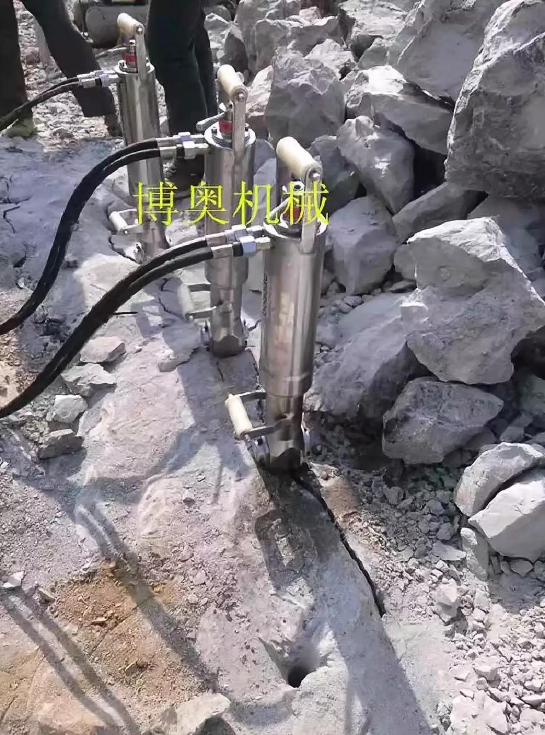 竖井/基坑破石设备方法